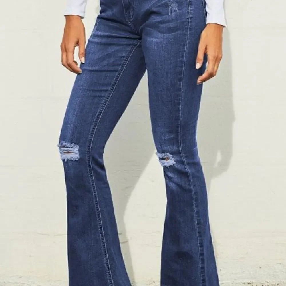 Groupie Ripped Knee Flare Jeans Dark Wash Size 26 - Picture 5 of 14